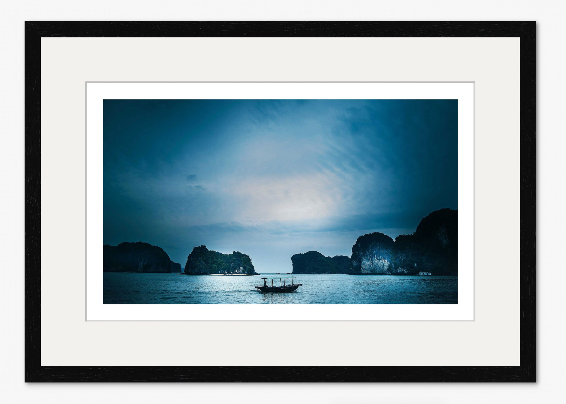 Com on Vietnam – Halong Bay